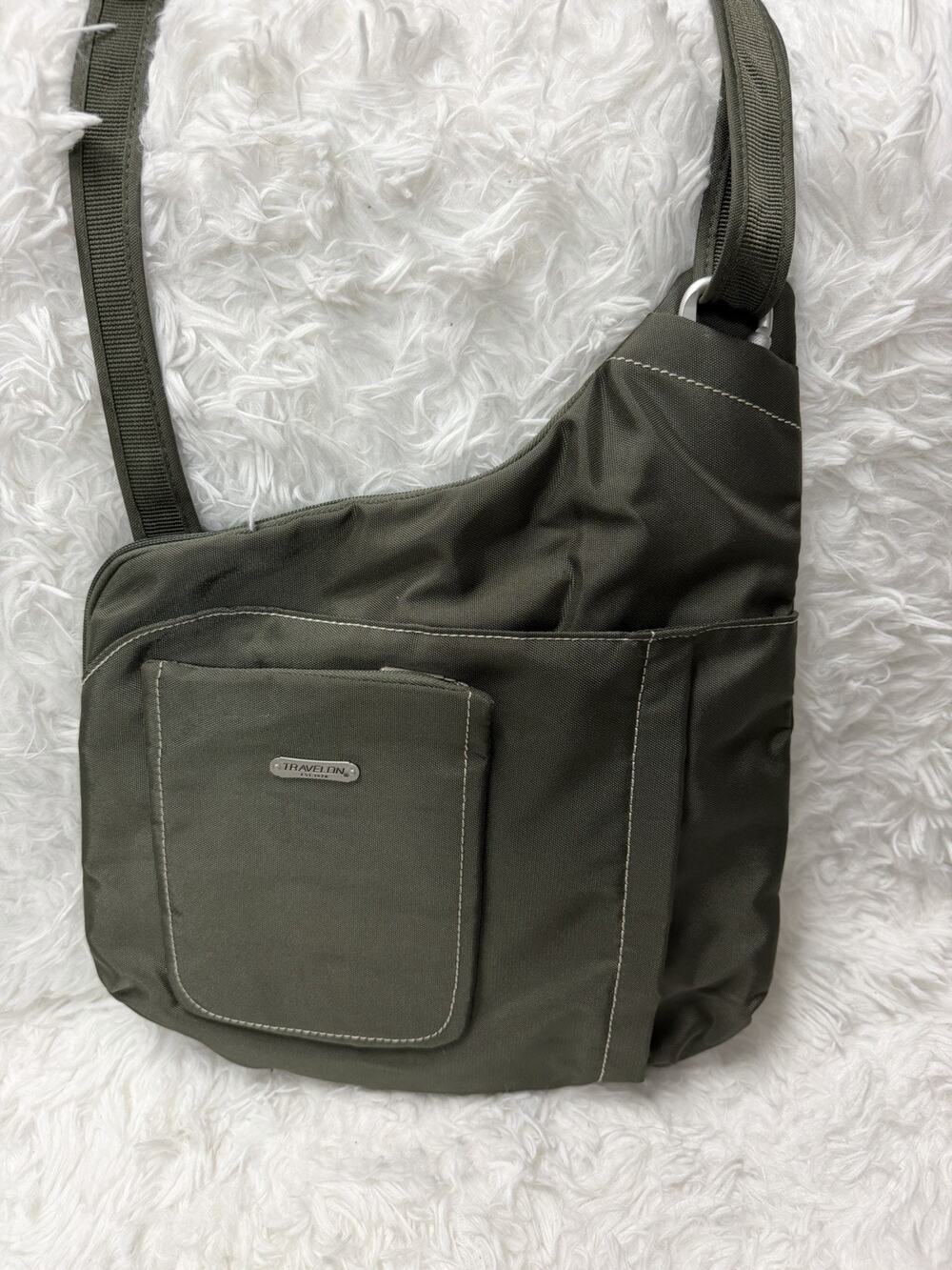 Travelon Crossbody Travel Bag Olive Green Multi Pocket Organizer NWOT